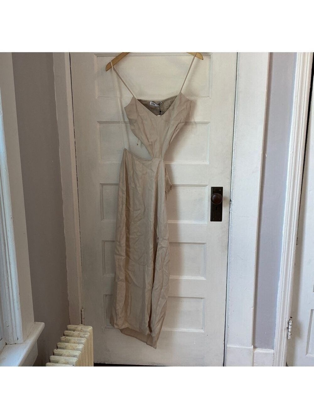 Zara Cut Out V-neck Beige Dress, Size S - Picture 6 of 15